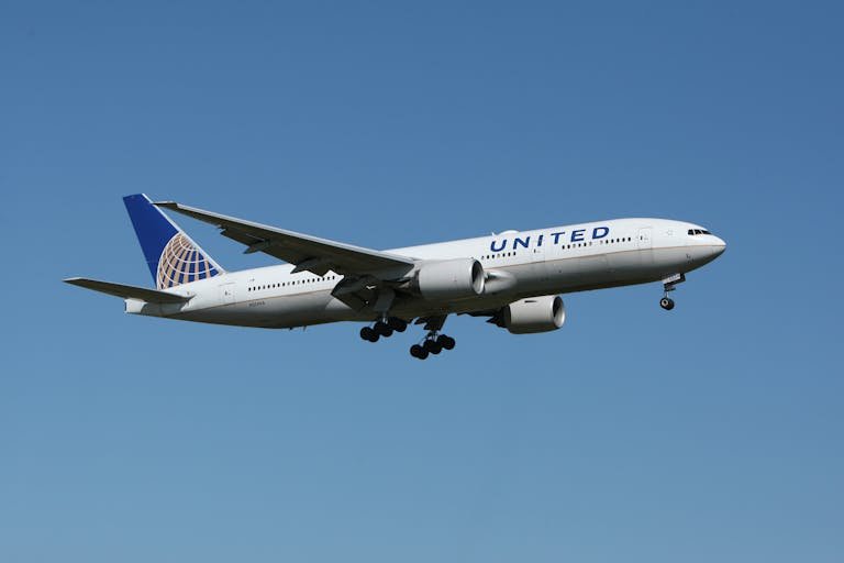 United Airlines Flight UA770 Emergency Diversion